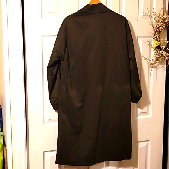 New lightweight long overcoat. - Picture 2 of 10